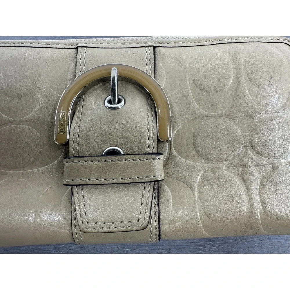 Coach Campbell Embossed Leather Wallet Clay Bisque‎ Large Zip Around RARE